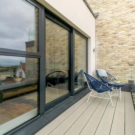 2 Bed In Newquay Oc-E26943-2